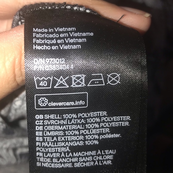 H&M Pineapple Print Button-down Nightgown - Picture 5 of 7